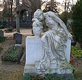 Mourning woman by Albert Moritz Wolff, Französischer Friedhof