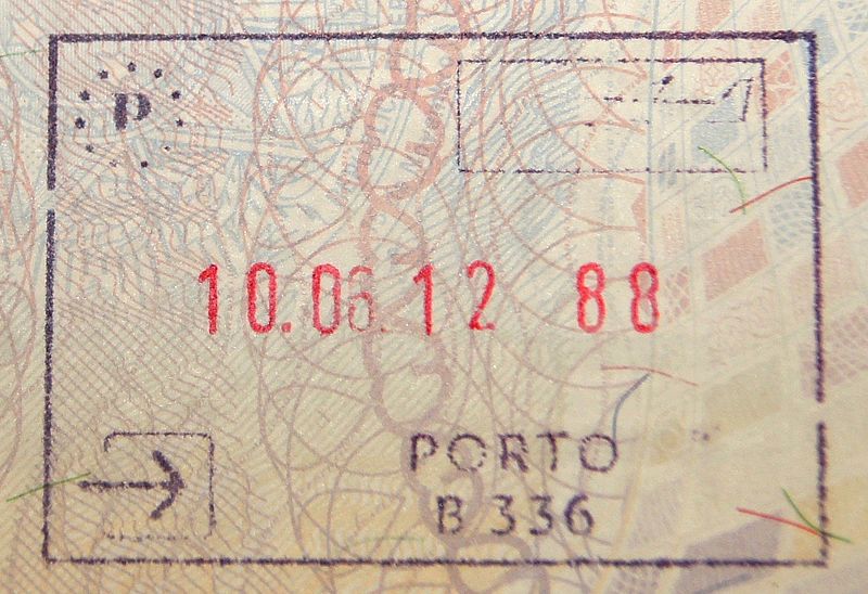 File:Porto airport passport stamp.jpg