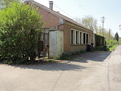 Les bureaux et les garages.