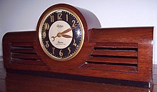 A Revere Clock with Westminster Chime (1940) Revere 1936.jpg