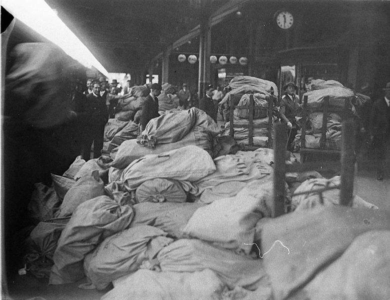 File:SLNSW 10442 Bags of mail stacked up.jpg