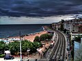 Het strand en de spoorweg in Sant Pol de Mar