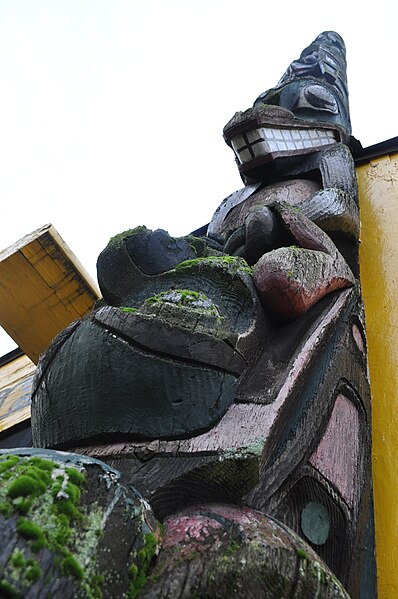 File:Seattle - Totem House - detail 02.jpg