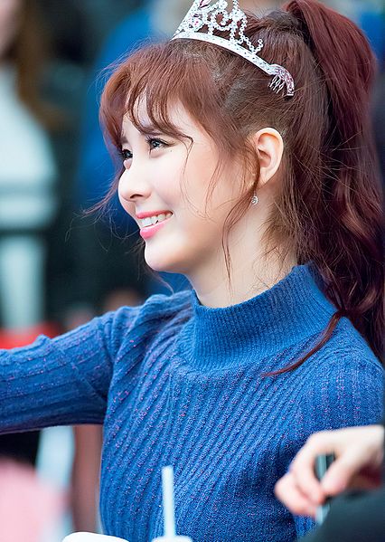 File:Seohyun at a fansigning in February 2017 01.jpg