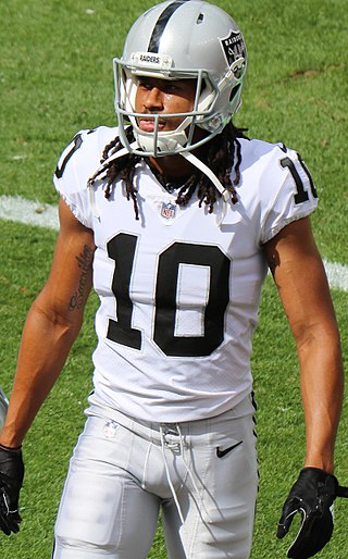 <span class="mw-page-title-main">Seth Roberts (American football)</span> American football player (born 1991)