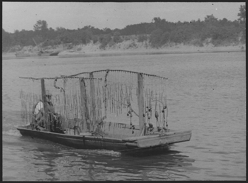 File:Shell Boat. Savannah, Tennessee - NARA - 283860.jpg