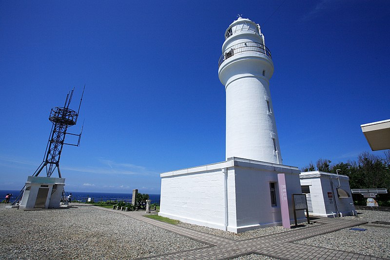 File:Shionomisaki-lighthouse Jul2006.jpg