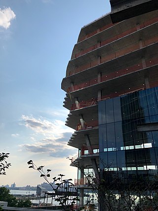 <span class="mw-page-title-main">40 Tenth Avenue</span> Building in Manhattan, New York