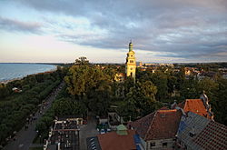 Sopot, kościół ewangelicko-augsburski p.w. Zbawiciela - widok z latarni morskiej.jpg