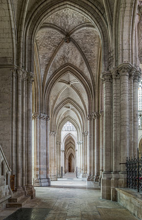 South aisle