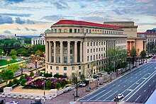 Apex Building, built in 1938 (FTC headquarters) in Washington, DC The Apex Building, headquarters of the Federal Trade Commission, on Constitution Avenue and 7th Streets in Washington, D.C.jpg