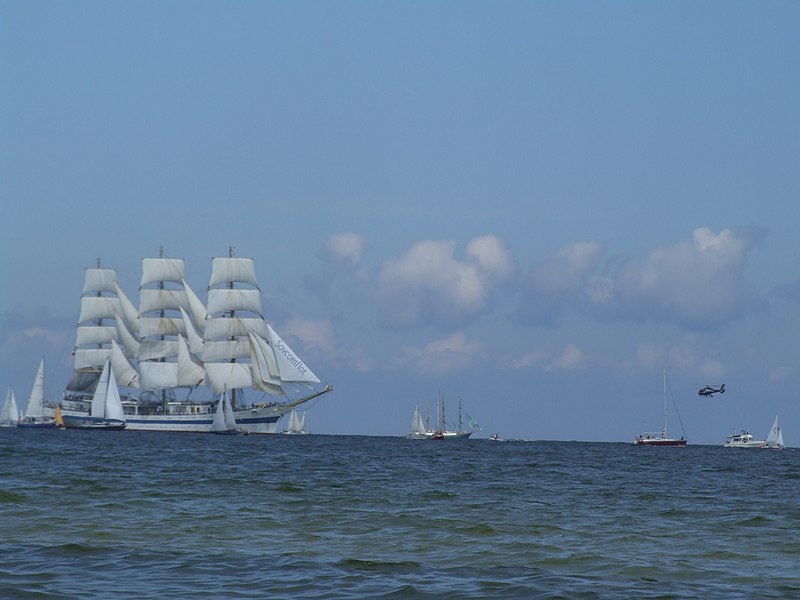 File:The Tall Ships' Races - 02-05.07.2009, Gdynia - 05-07-2009 - 110.JPG