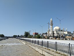 Ortens moské och floden Issyk