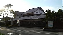 ファイル:Tokushima_City_Ojin_Community_Center.jpg