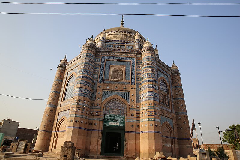 File:Tomb of Shah Ali Akbar, Multan 01.jpg