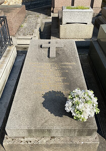 Millerand's grave in the Passy Cemetery.