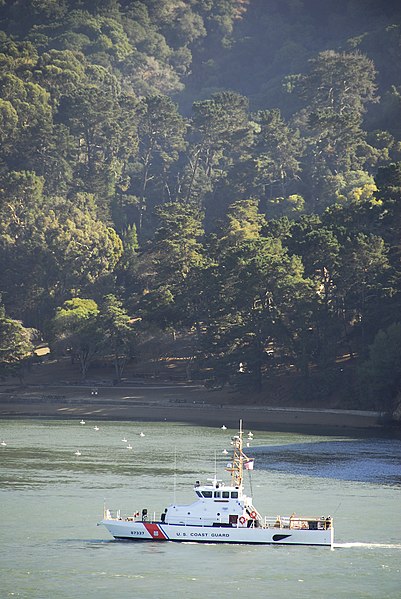 File:USCGC Sockeye during brush fires on Angel Island, 2008-10-13 -b.jpg