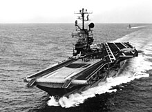 USS Intrepid USS Intrepid (CVS-11) underway in the South China Sea on 17 October 1968 (NNMA.1996.488.244.058).jpg