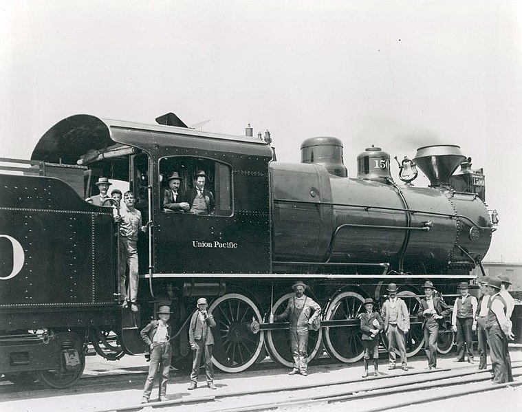 File:Union Pacific steam locomotive 1939.JPG