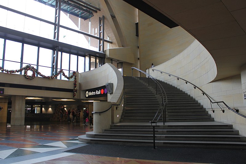 File:Union Station (Los Angeles) (8259519583).jpg