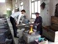 Ladawan:Uyghur blacksmiths - Yengisar Flickr.webm