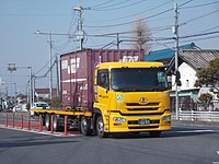 トラックに運ばれているV19C-2709