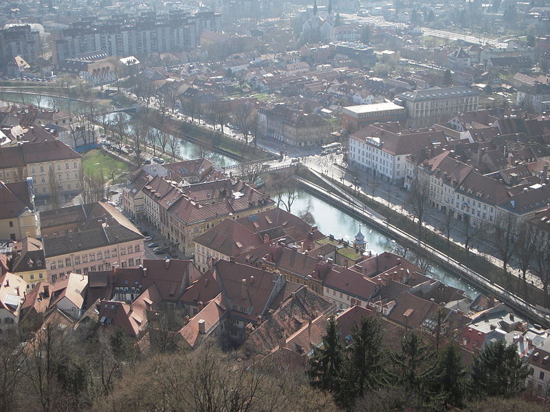 File:View from ljubljana castle (13045189323).jpg