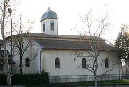 Église Saint-Athanase, anciennement Saint-Julien de Cusset, un des plus anciens monuments de Villeurbanne, qui a vu l'élection de la première municipalité et du premier maire de Villeurbanne, le 14 février 1790.