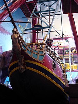 Flying Galleon's old location, circa October 2006. Also visible is the Galaxykids Playpark in the background. WEM-Galaxyland-FlyingGalleon.JPG