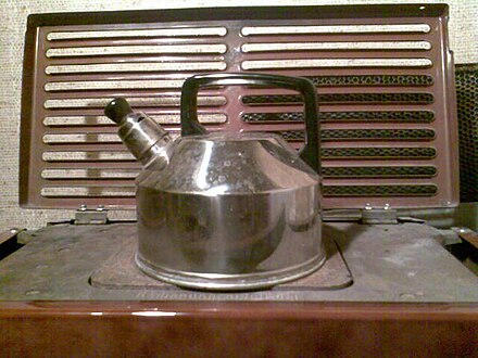 A kettle, with a detachable whistle over its spout Wasserkessel01.jpeg