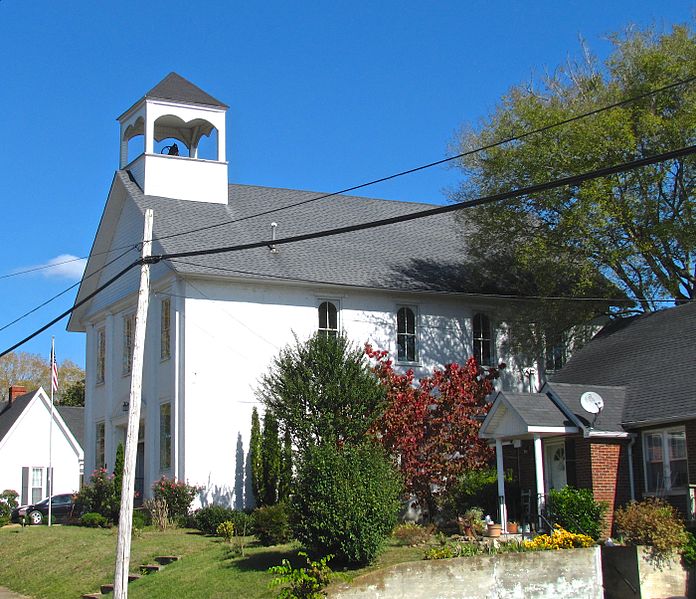 File:Waynesboro-Cumberland-Presbyterian-Church-tn1.jpg