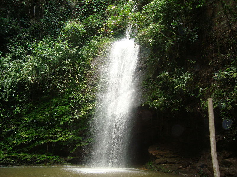 File:Wli waterfalls.JPG