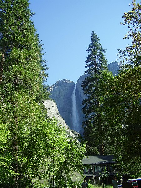 File:Yosemite lodge.jpg