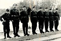Любен Гаджев – командир на спортна рота – първи отляво надясно