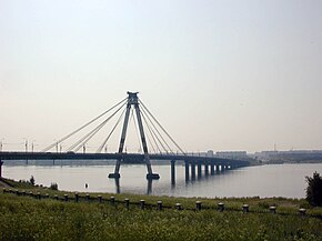 Октябрьский мост в Череповце.jpg