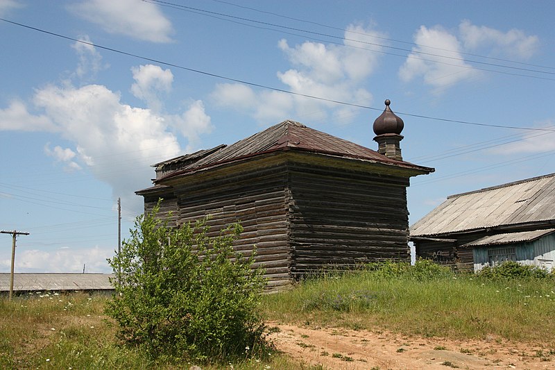 File:Часовня Успения Пресвятой Богородицы в Елюге (Никитинская).jpg