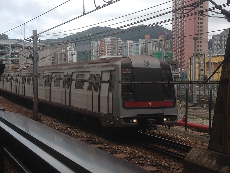 File:014 MTR Island Line 17-06-2016.jpg