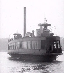 The Public Service-operated Edgewater, running the 125th Street Ferry route from Edgewater Ferry Terminal to 125th Street (Manhattan) in 1941 125th Street Ferry.jpg