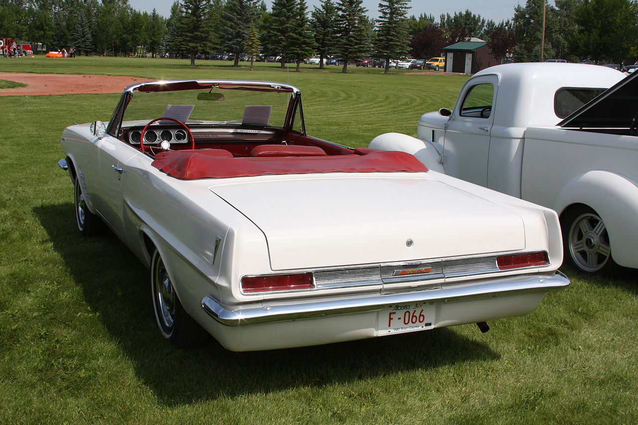 Image of 1963 Pontiac Tempest (9502684932)