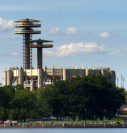 1964–1965 New Yorker Weltausstellung New York State Pavilion-2.jpg