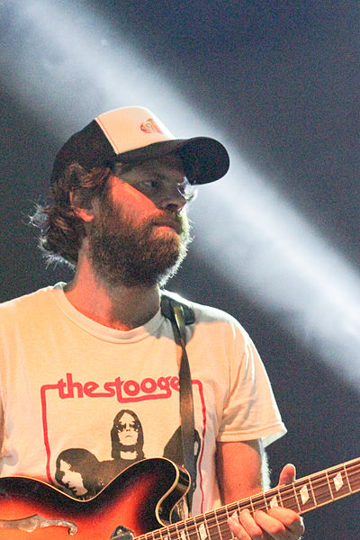 Halstead performing with Slowdive in 2014