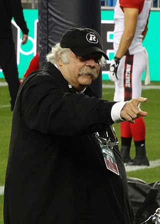 <span class="mw-page-title-main">Bob Wylie</span> American gridiron football coach (born 1951)