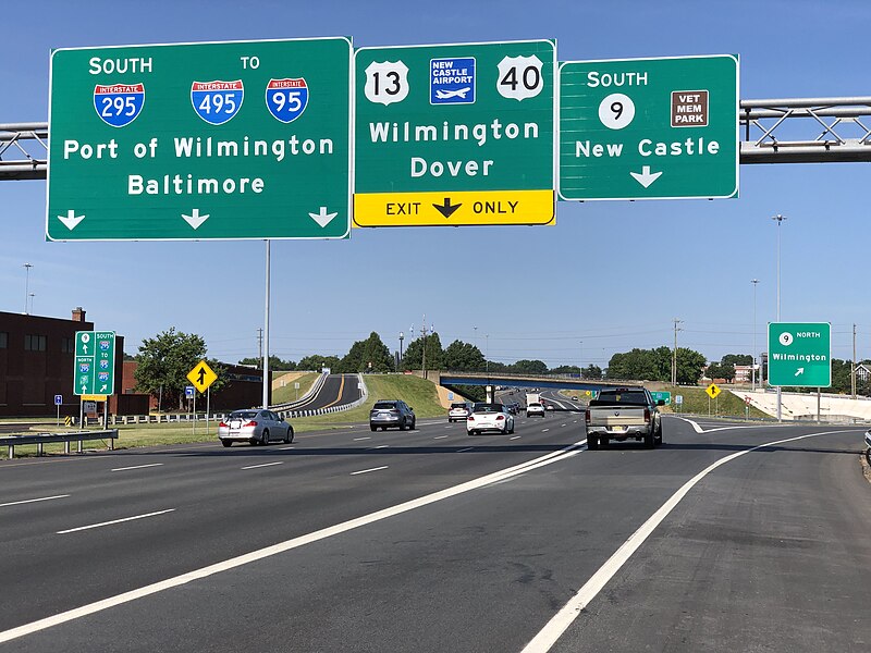 File:2022-07-24 09 52 47 View south along Interstate 295 and west along U.S. Route 40 at the exit for Delaware State Route 9 (Wilmington, New Castle) in Holloway Terrace, New Castle County, Delaware.jpg