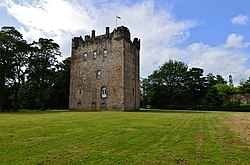 ALLOA TOWER REAR VIEW FROM ACROSS THE LAWN.JPG