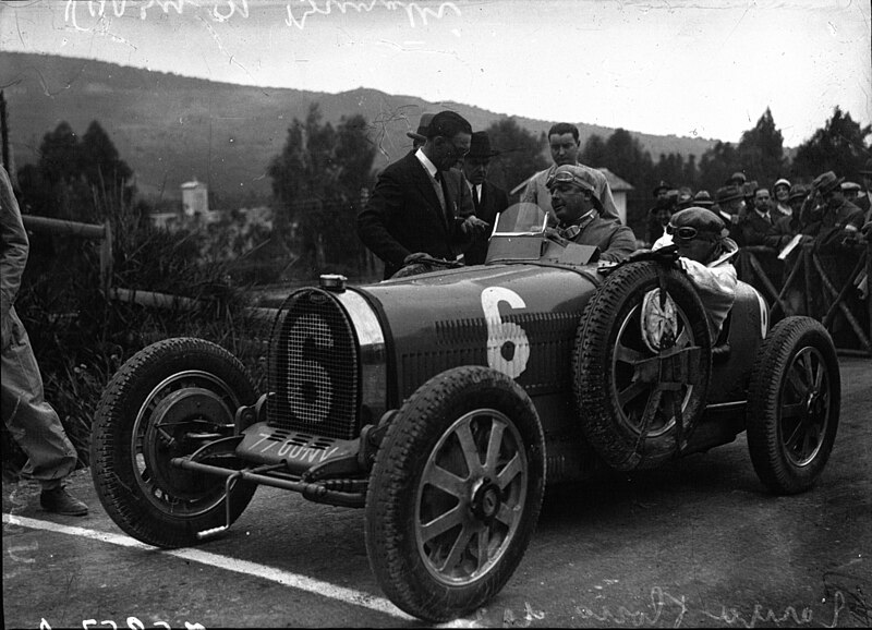 File:Albert Divo in his Bugatti at the 1930 Targa Florio.jpg