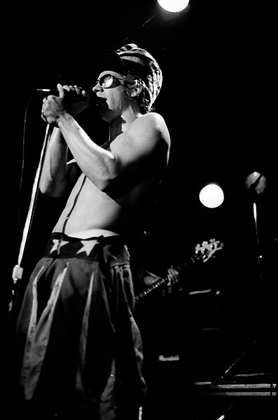 Kiedis performing with the Red Hot Chili Peppers in Philadelphia in 1985