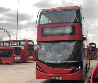 <span class="mw-page-title-main">London Buses route 142</span> London bus route