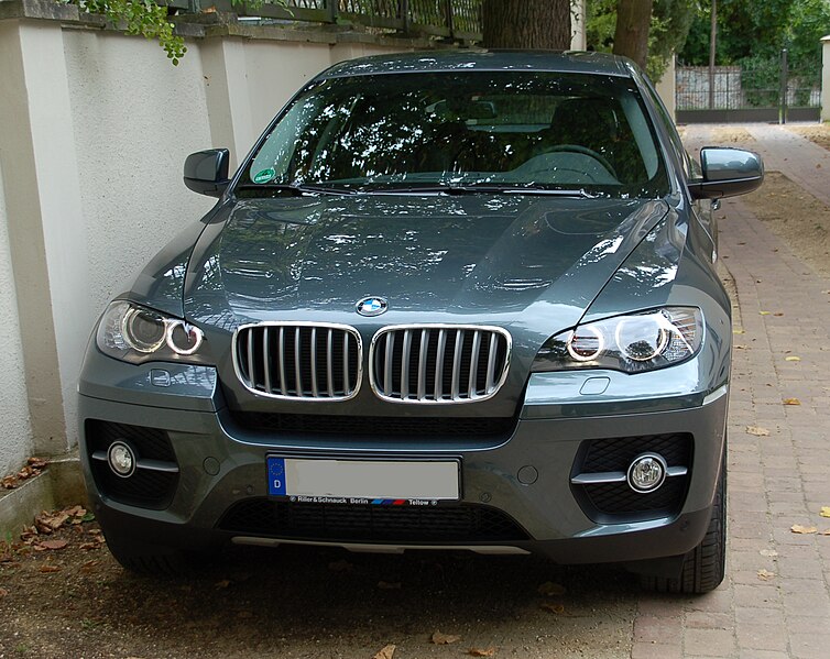 File:BMW X6 xDrive35d front-1.jpg