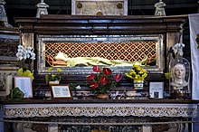 Relics of Saint Margaret Basilica S. Margherita 006.jpg