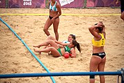 Deutsch: Beachhandball bei den Olympischen Jugendspielen 2018; Tag 5, 10. November 2018; Mädchen, Hauptrunde - Ungarn-Argentinien 1:2 English: Beach handball at the 2018 Summer Youth Olympics at 11 October 2018 – Girls Main Round – Hungary-Argentina 1:2